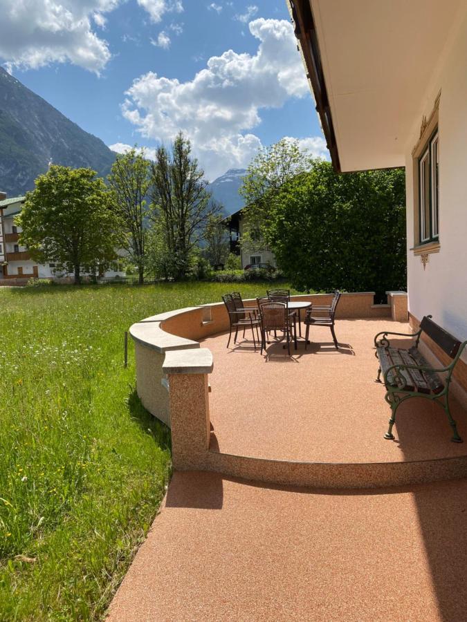Gaestehaus Huber Holzgau Exterior foto