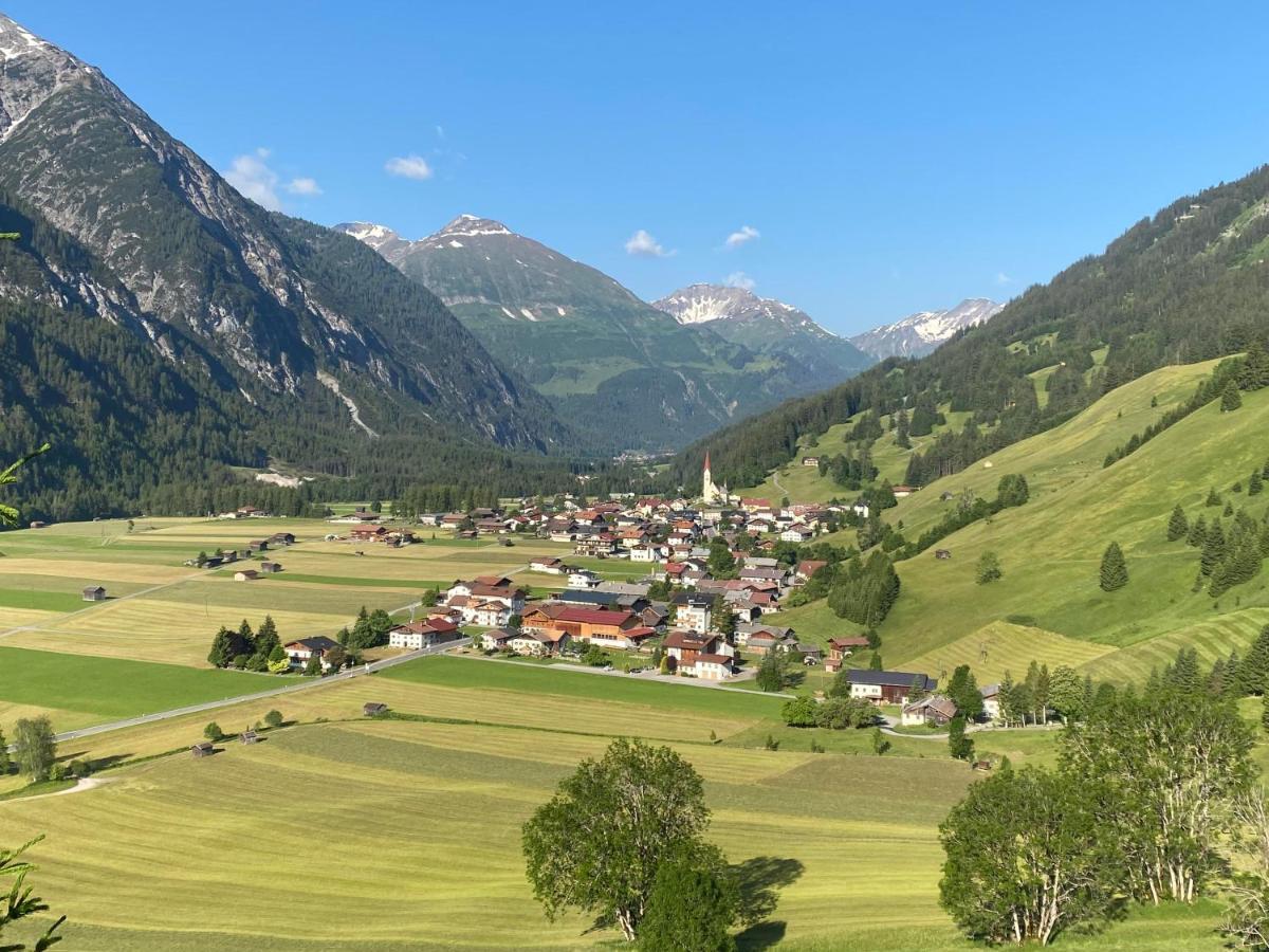 Gaestehaus Huber Holzgau Exterior foto